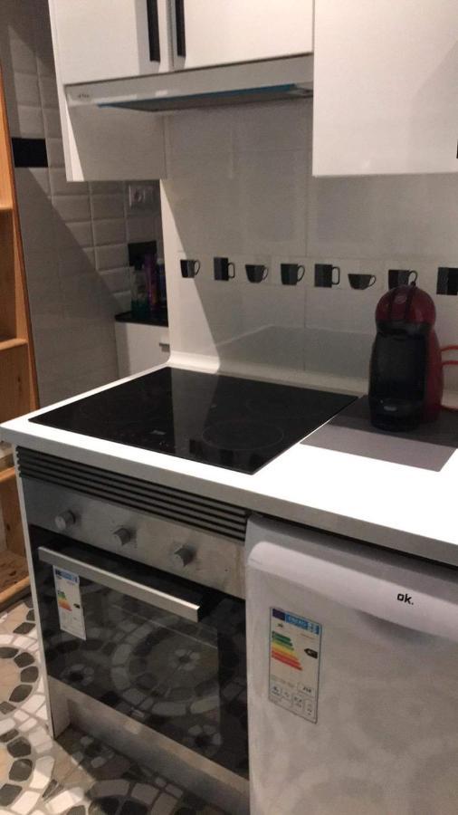 Apartamento Estudio Loft En El Centro Para 3 O 4 Personas Cama Doble Y Sofa Cama Check In A Partir De Las 15 Y 30 Min Pm Y Check Out Hasta Las 11 Y 30 Pm Con Wifi Normalmente No Se Puede Adelantar El Check In Torremolinos Kültér fotó