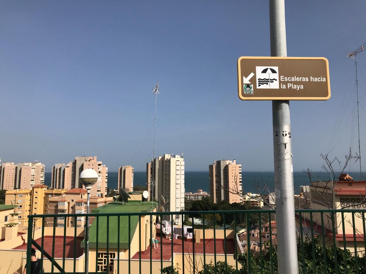 Apartamento Estudio Loft En El Centro Para 3 O 4 Personas Cama Doble Y Sofa Cama Check In A Partir De Las 15 Y 30 Min Pm Y Check Out Hasta Las 11 Y 30 Pm Con Wifi Normalmente No Se Puede Adelantar El Check In Torremolinos Kültér fotó